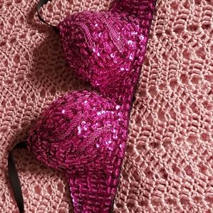 Bellydance exotic dance fushia bra top